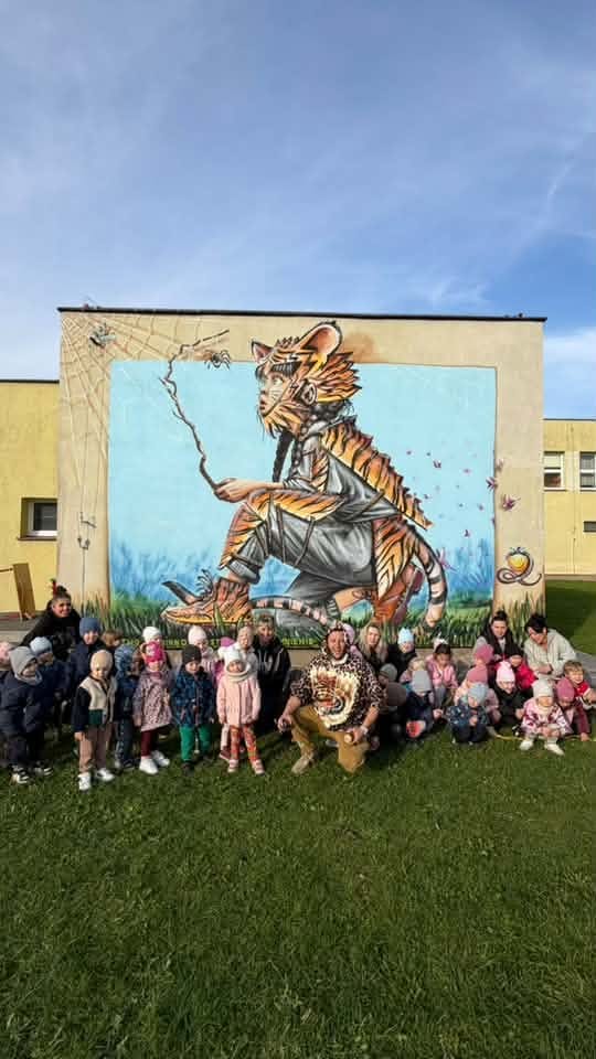 Darłowo: Nowy mural Tomasza „Cukina” Żuka na Przedszkolu nr 2