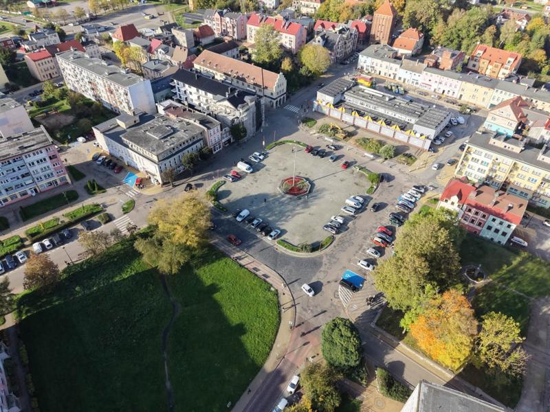 Sławno: ruszyła wielka przebudowa placu Wyszyńskiego. Co się zmieni?
